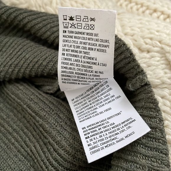 🌼2 for $20🌼 American Eagle Oversized Olive Green Striped Sleeve Sweater - Picture 7 of 7